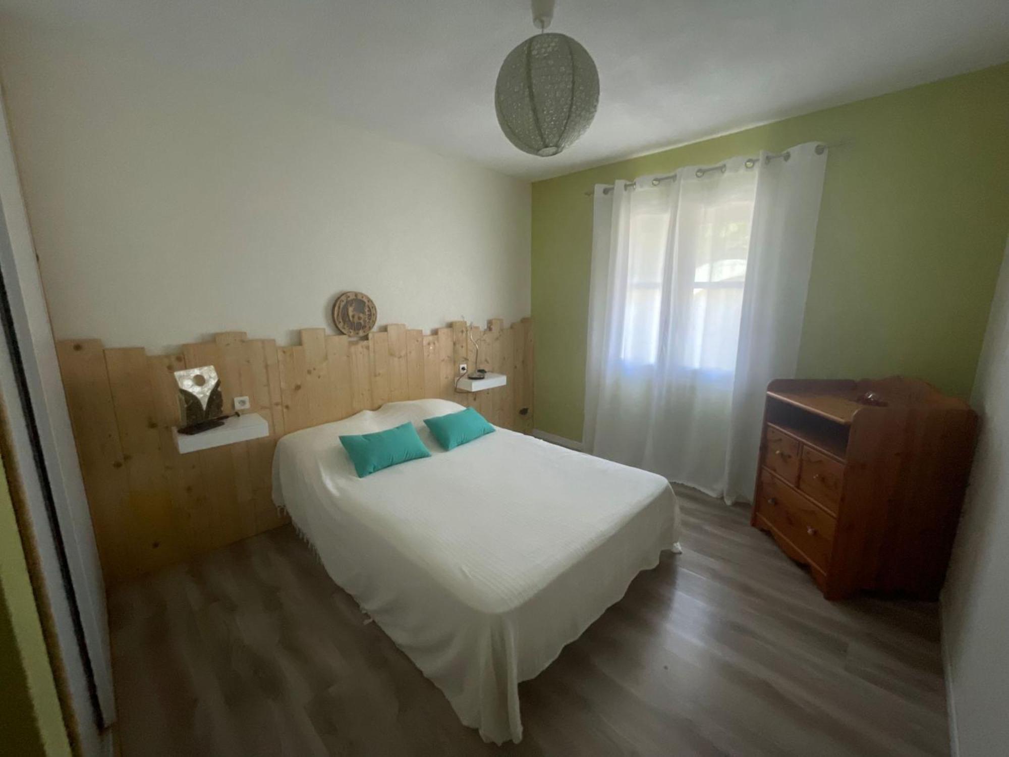 Le Cocon Des Spress Apartment Cers Exterior photo